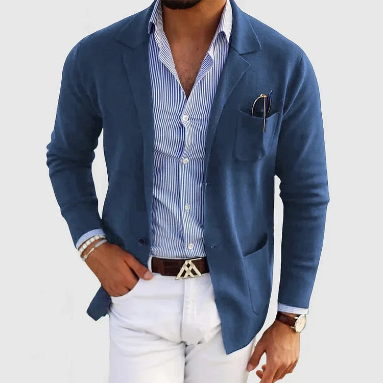 Men's textured blazer with notched lapels, long sleeves and front pockets
