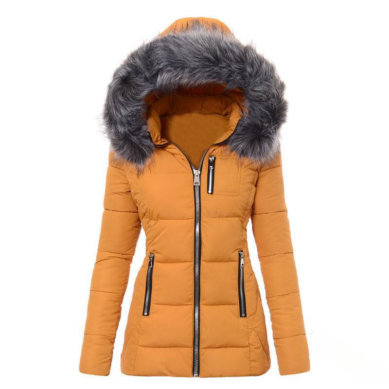 Women's quilted hooded jacket with faux fur trim and zipped pockets