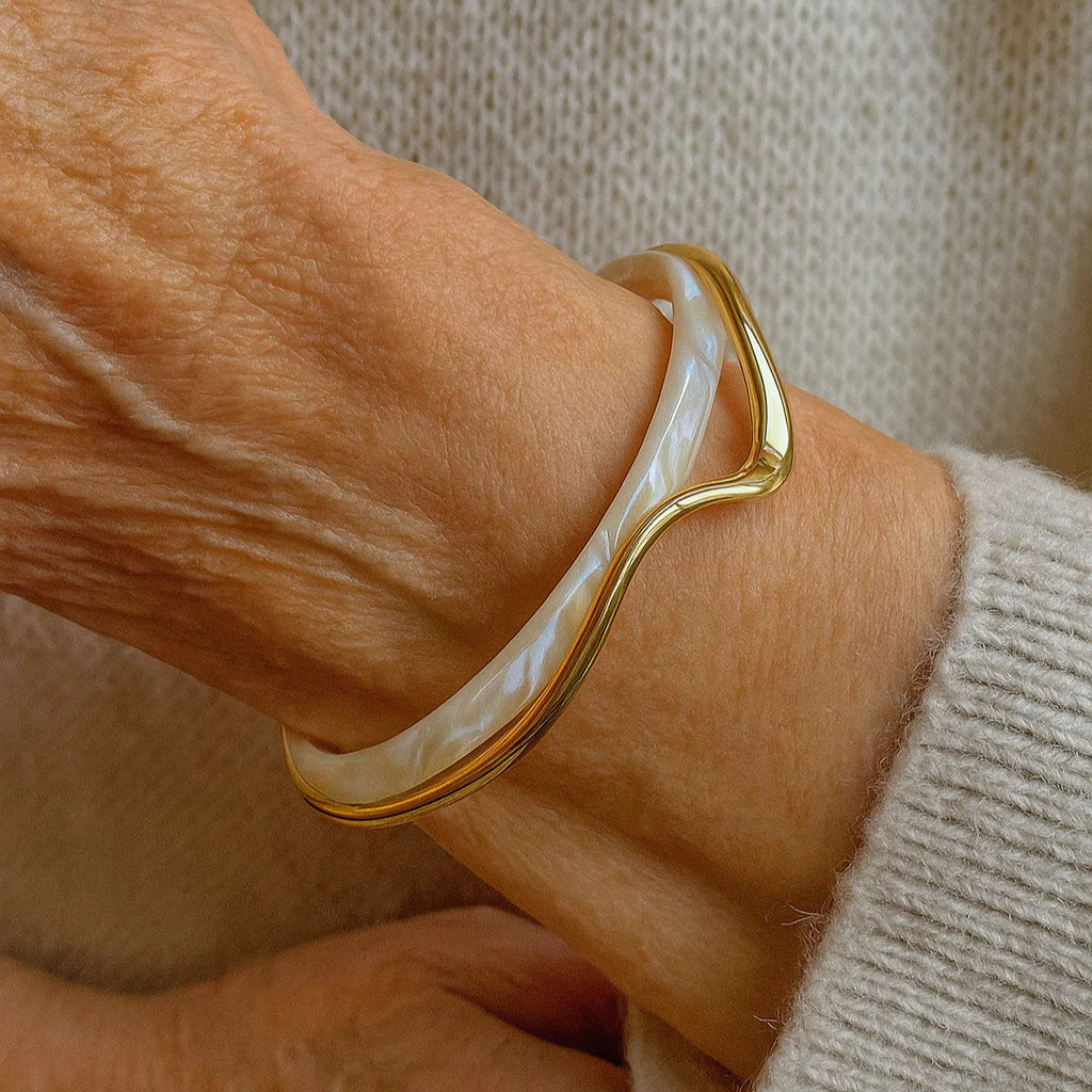 Elara Open Bracelet 1