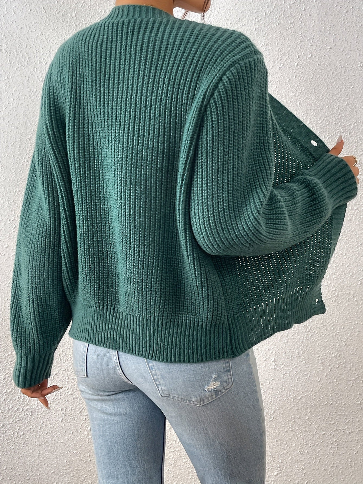 Women's ribbed V-neck button cardigan with long sleeves