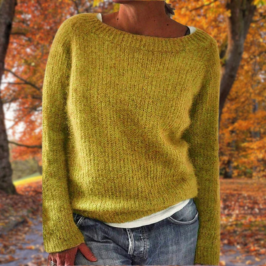 Women's long-sleeve ribbed crew neck sweater with relaxed hip-length fit