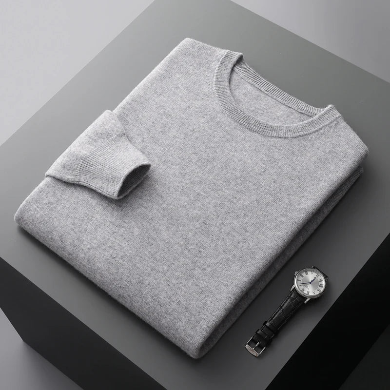 Folded crew neck sweater with long sleeves and ribbed trims