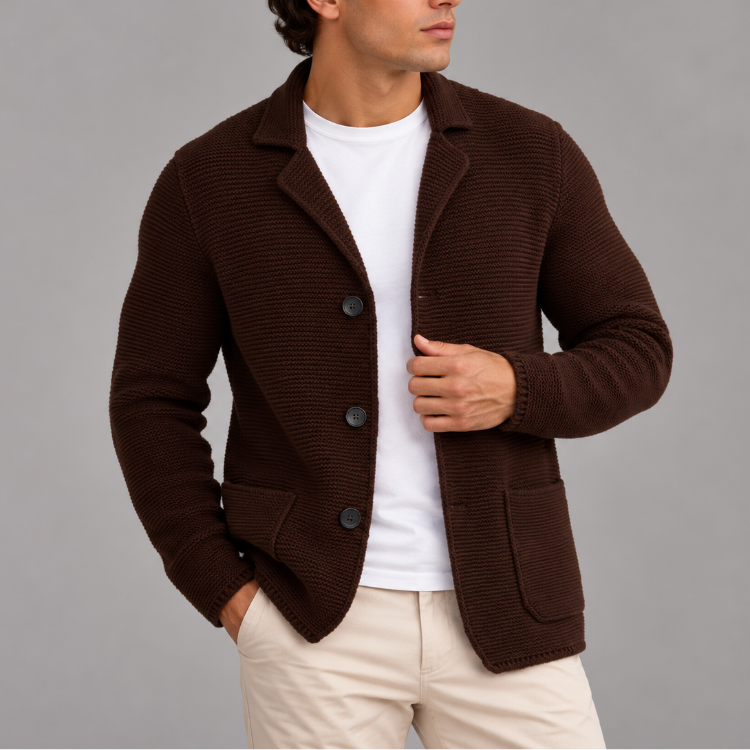 Men's knitted cardigan blazer with lapels, button front and patch pockets