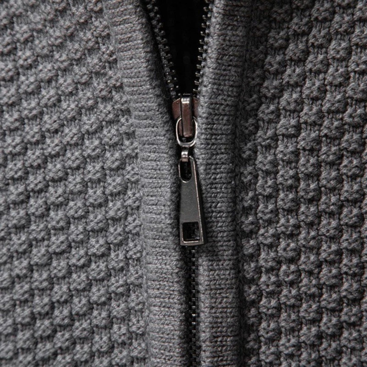 Men's cable knit zip-up sweater with stand collar and long sleeves