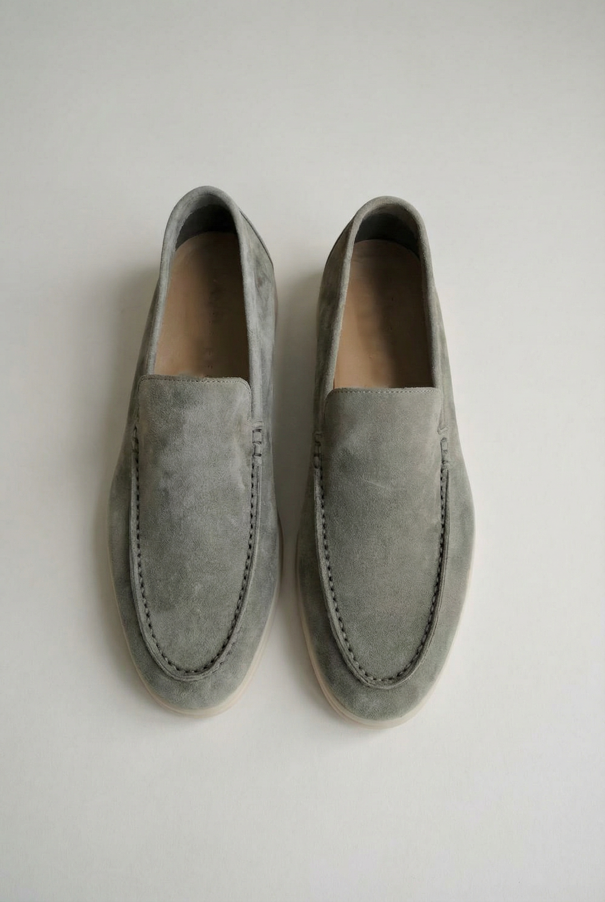Men's classic slip-on loafers with stitched rounded toes