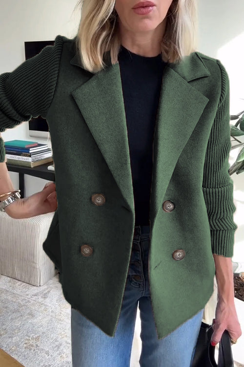 Women's double-breasted blazer with notched lapels and long ribbed sleeves