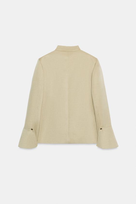 Women's cropped jacket with mandarin collar, button front and flared sleeves