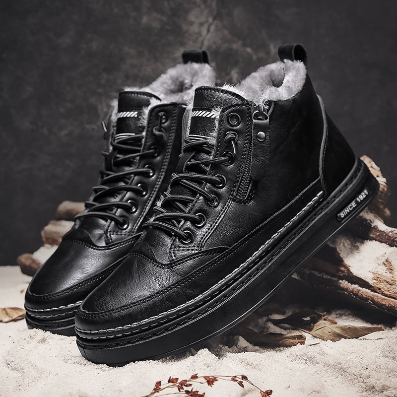 Men's lace-up ankle boots with plush-looking lining, side zipper and flat sole