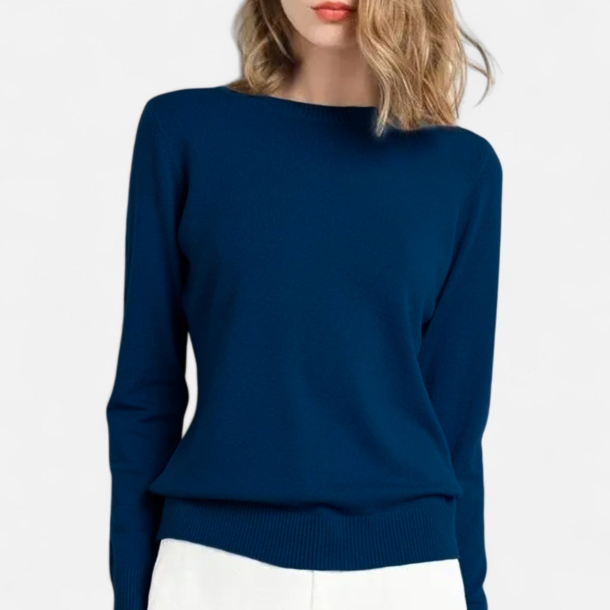 Women's lightweight crewneck sweater with long sleeves and ribbed trims