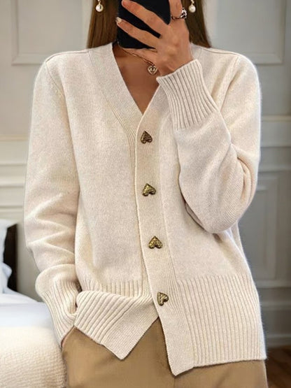 Women's V-neck cardigan with long sleeves and heart-shaped buttons