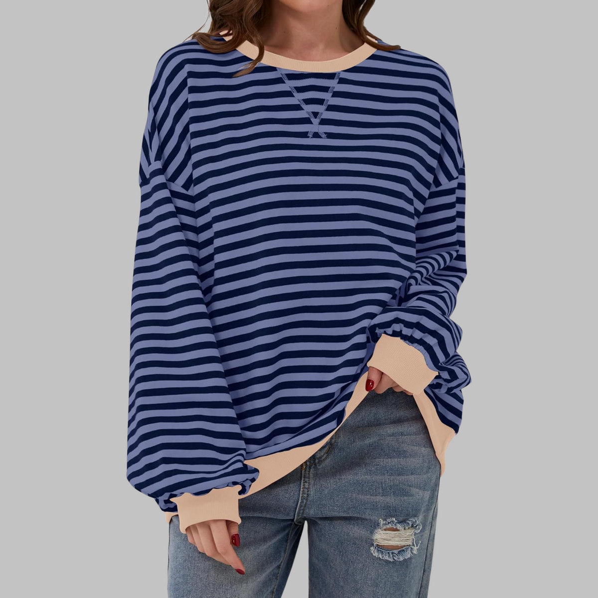Women's striped crew neck sweatshirt with long sleeves and contrast ribbed trims