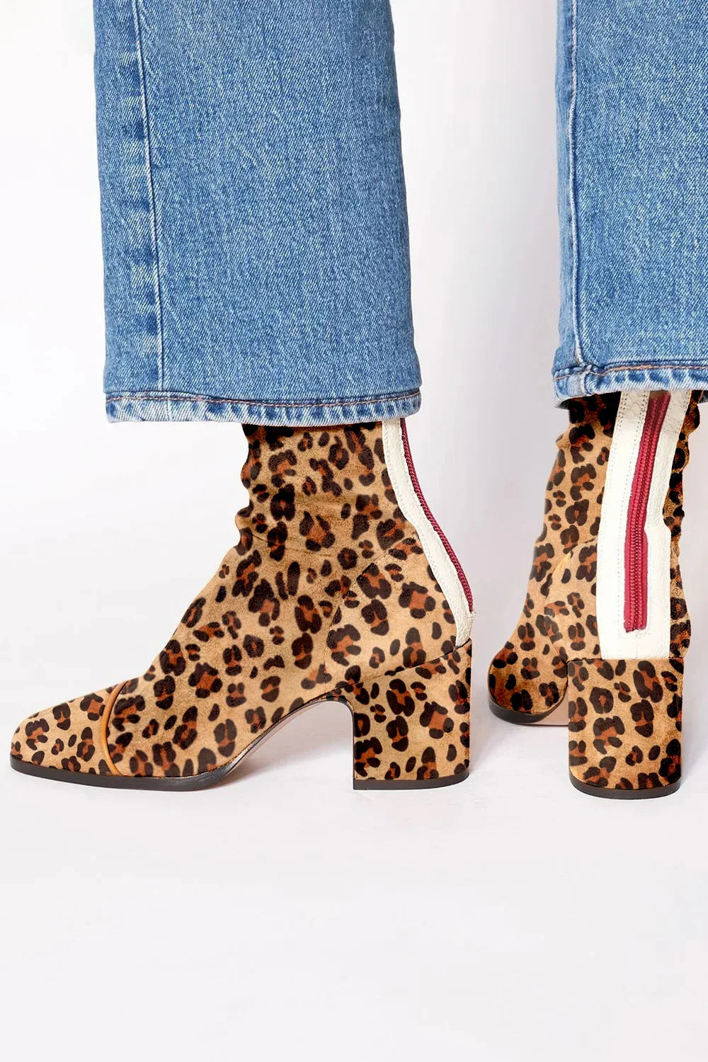 Women's leopard print ankle boots with block heel and side zipper