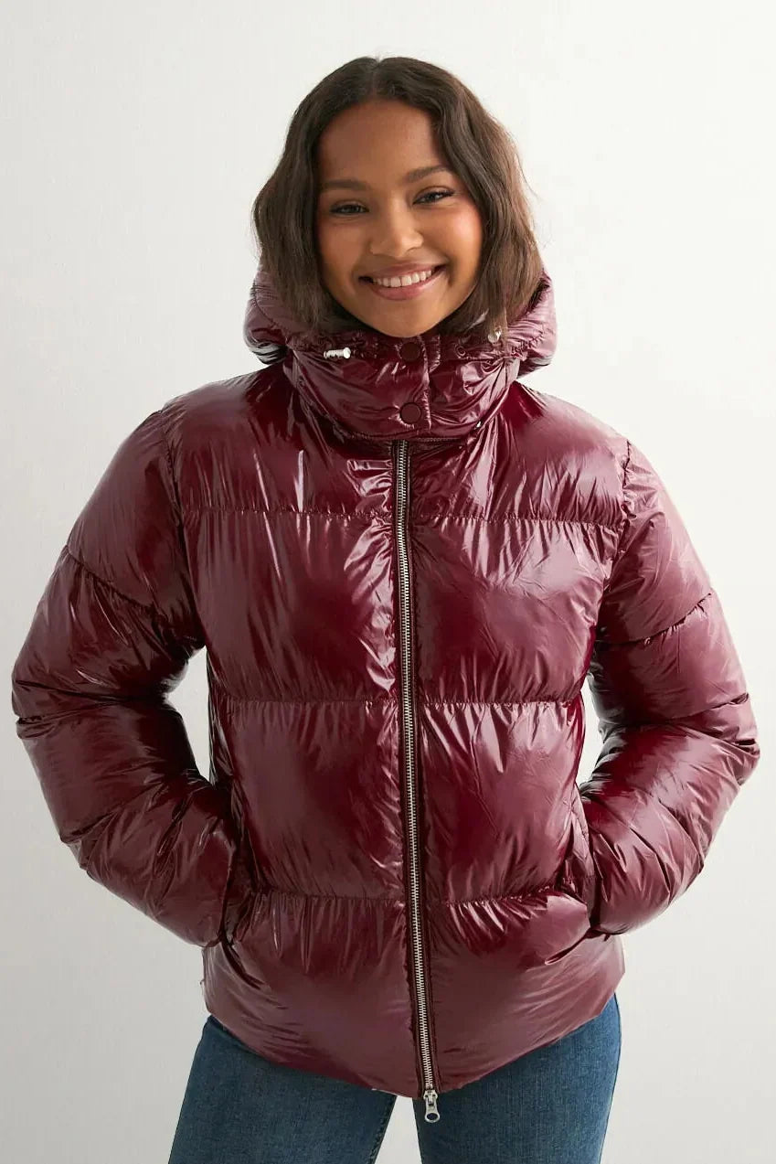 Women's glossy hooded puffer jacket with long sleeves and zip front
