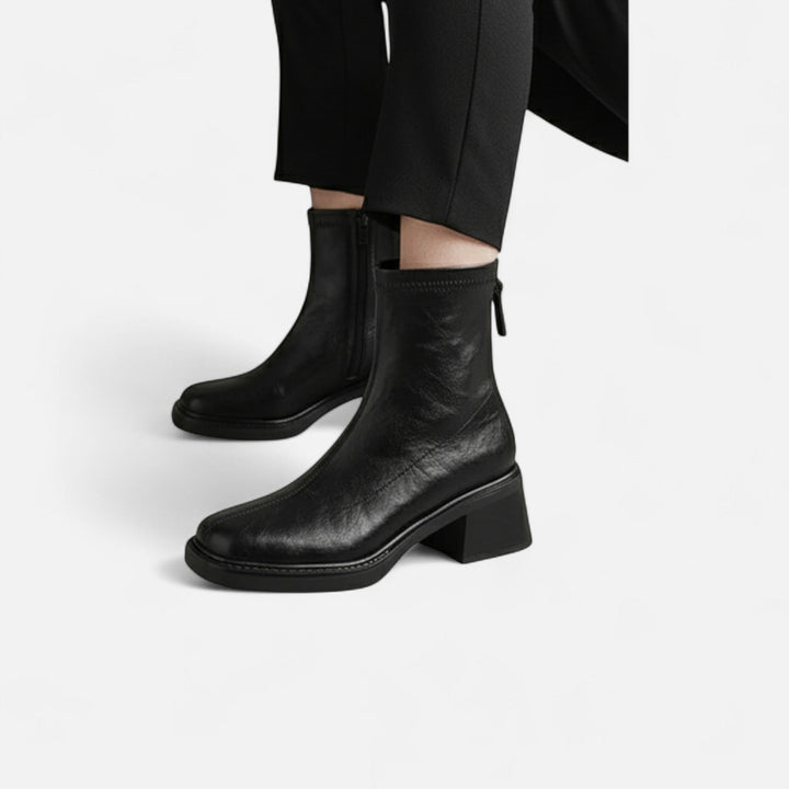 Urban ankle boots with round toes, side zippers and block heels