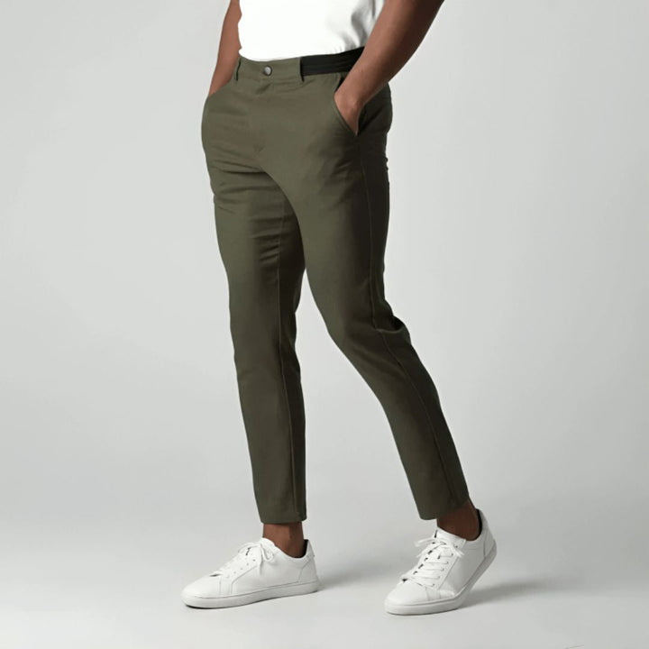Men's slim chino trousers with cropped legs and front pockets