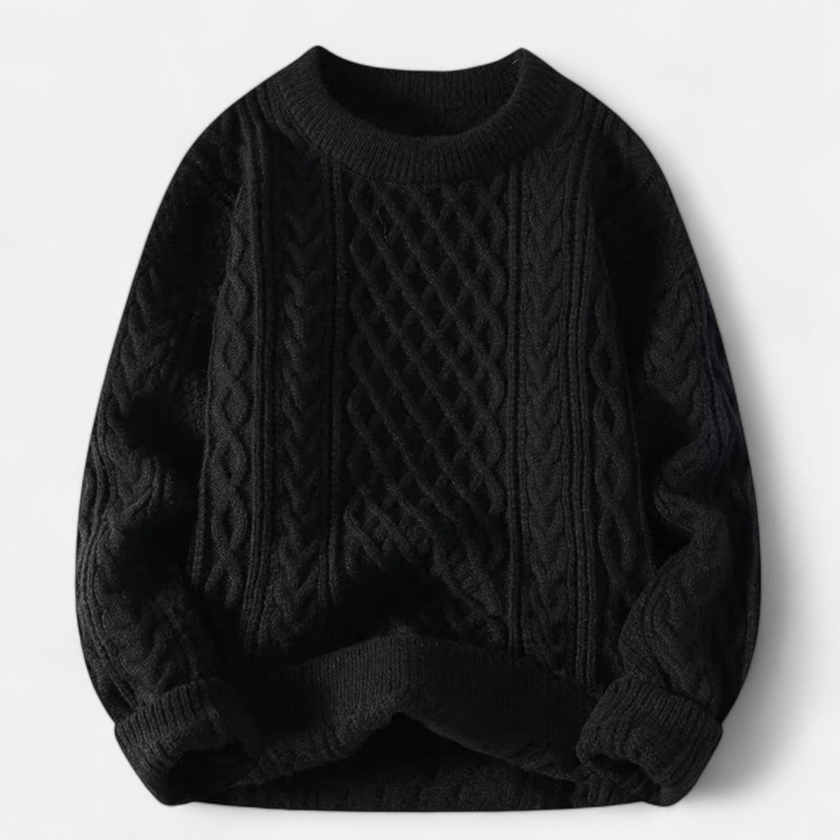 Men's cable knit crew neck sweater with long sleeves and ribbed trims
