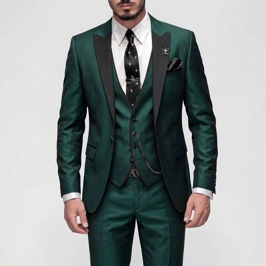 Costume trois pièces homme coupe ajustée à revers contrastés et manches longues