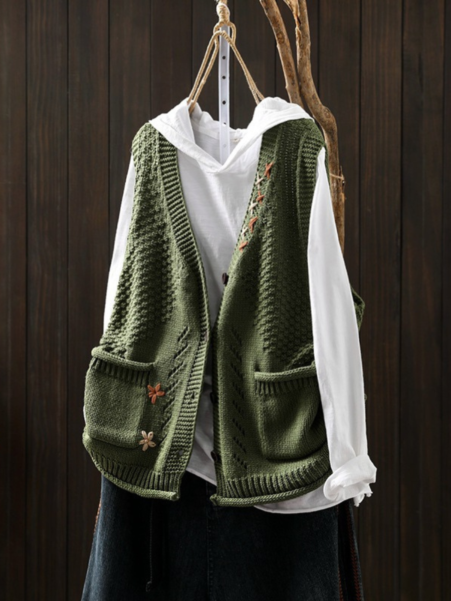 Women's textured knit vest with V-neck, buttons and patch pockets