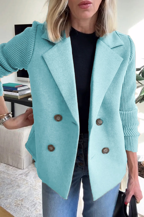 Women's double-breasted blazer with notched lapels and long ribbed sleeves