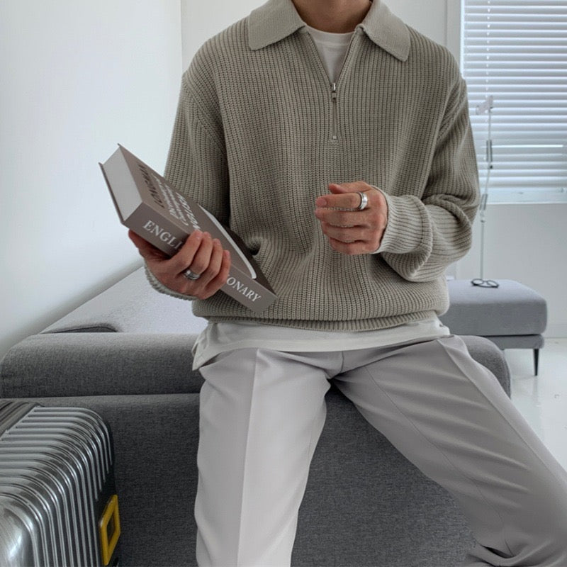 Men's ribbed quarter-zip sweater with pointed collar and long sleeves