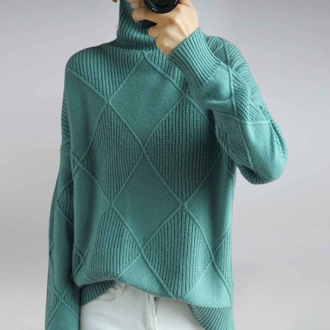 Women's geometric diamond turtleneck sweater with long sleeves
