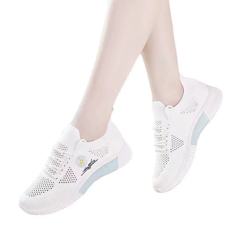 Women's floral lace-up sneakers with ribbed soles