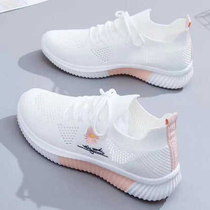 Women's floral lace-up sneakers with ribbed soles