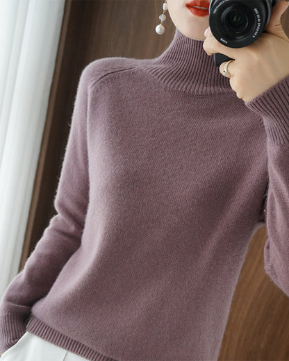 Women's ribbed high neck sweater with long sleeves