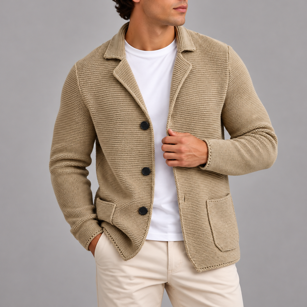 Men's knitted cardigan blazer with lapels, button front and patch pockets