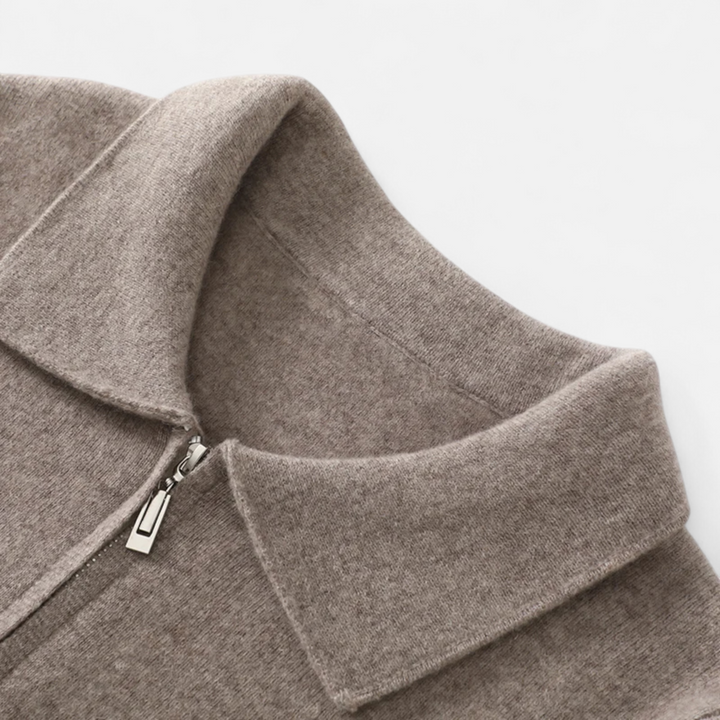 Men's zip-front sweater with polo collar and front pockets