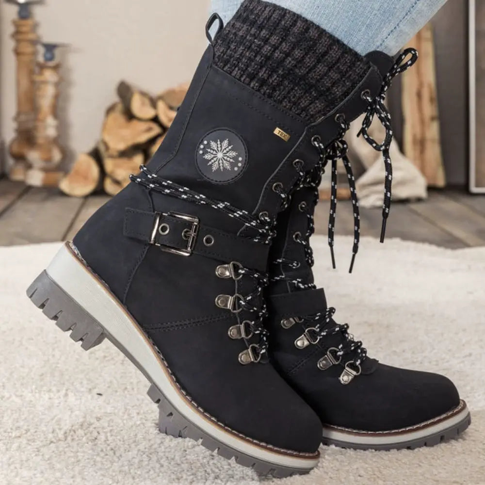 Women's lace-up ankle snow boots with knitted cuffs, buckle straps and ridged soles