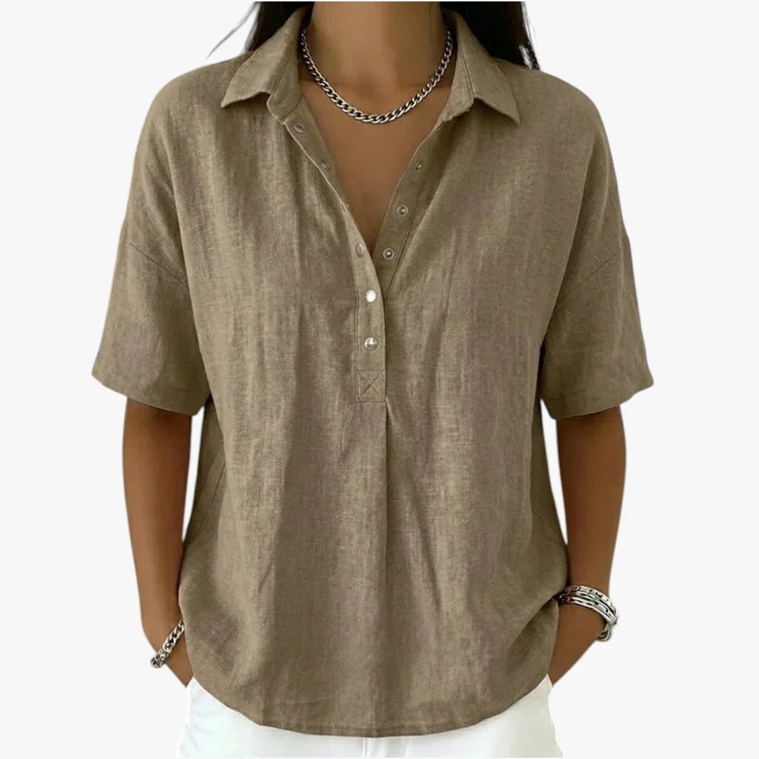 Women's oversized shirt blouse with classic collar and short sleeves