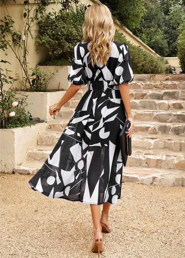 Fiora - Floral Smocked Midi Dress