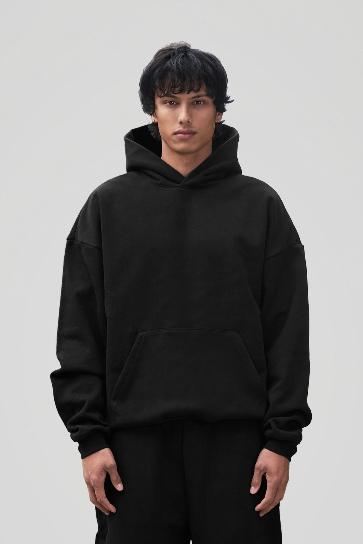 Men's black pullover hoodie with hood, long sleeves and kangaroo pocket