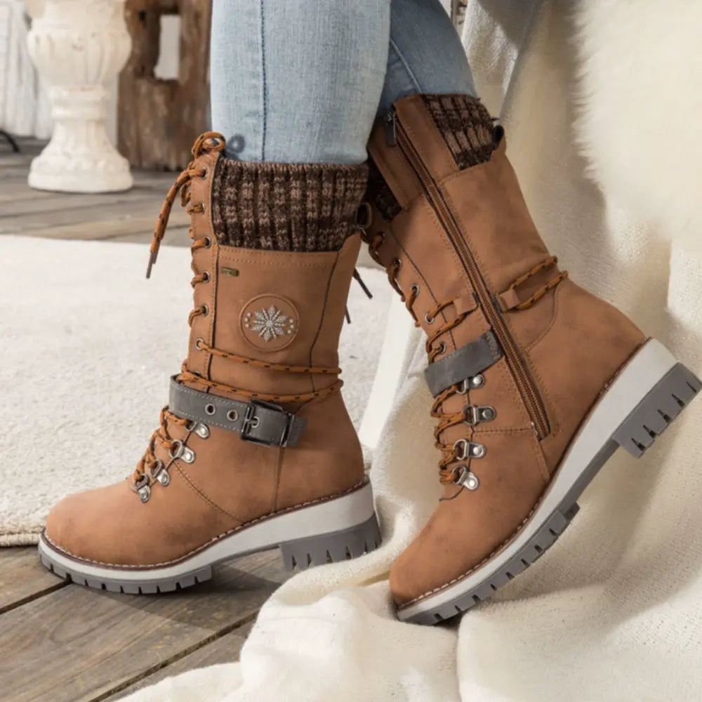 Women's lace-up ankle snow boots with knitted cuffs, buckle straps and ridged soles