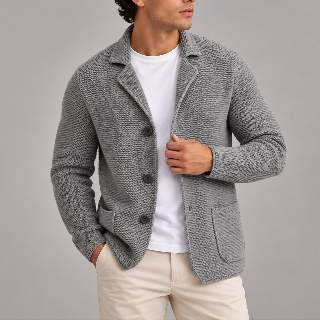 Men's knitted cardigan blazer with lapels, button front and patch pockets