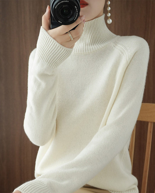 Women's ribbed high neck sweater with long sleeves