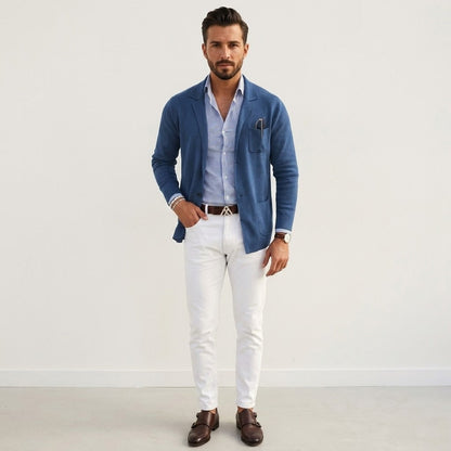 Men's textured blazer with notched lapels, long sleeves and front pockets