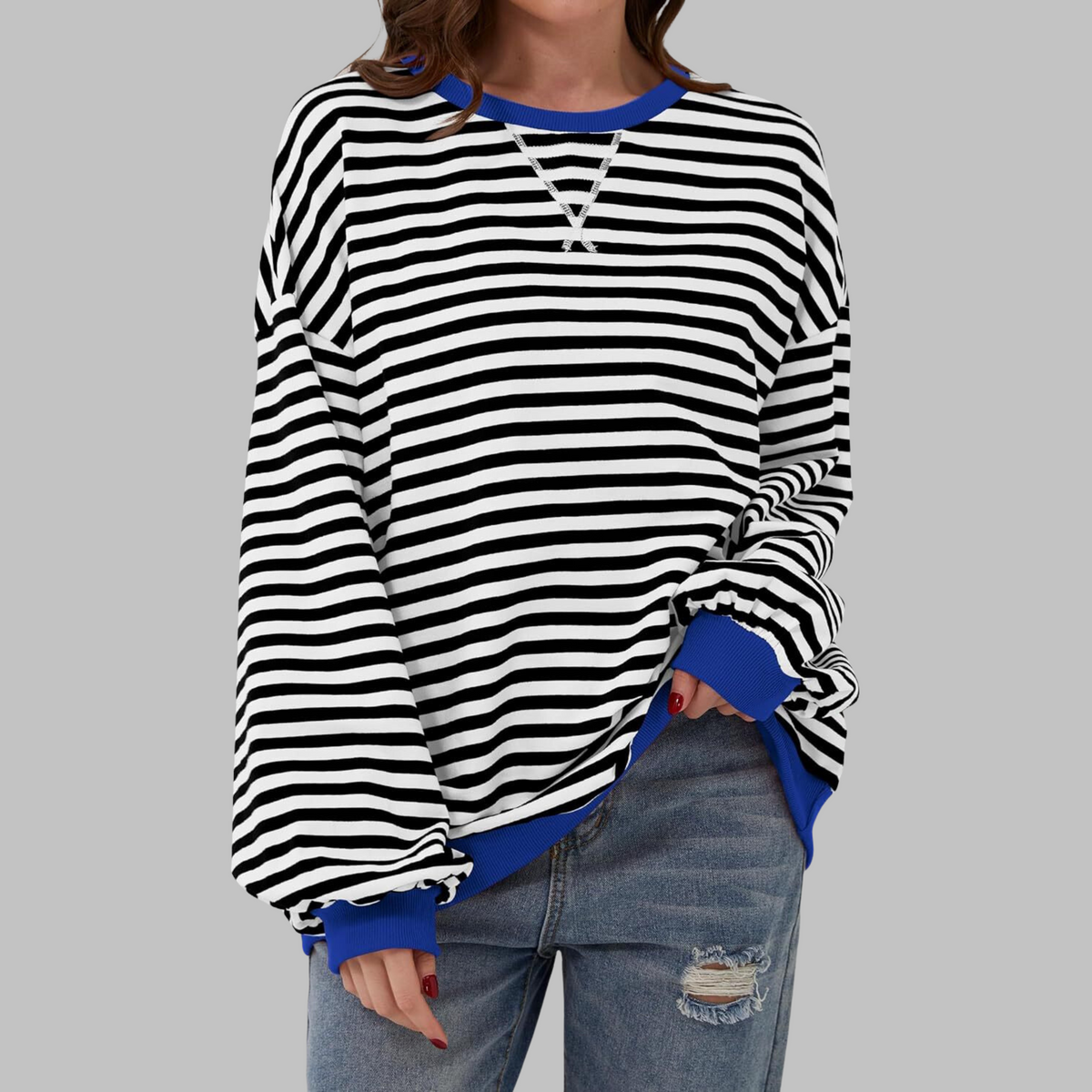 Women's striped crew neck sweatshirt with long sleeves and contrast ribbed trims