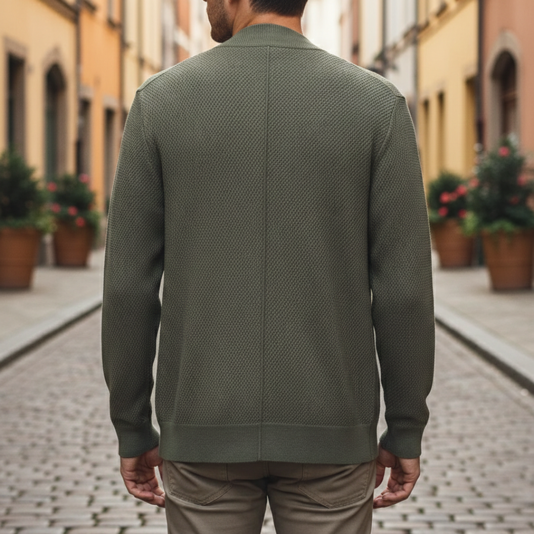 Men's textured knit cardigan with open front, long sleeves and flap pockets