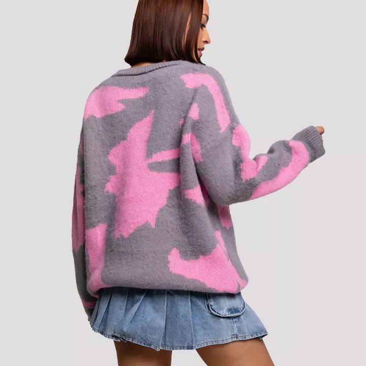 Women's abstract pattern round neck sweater with long sleeves