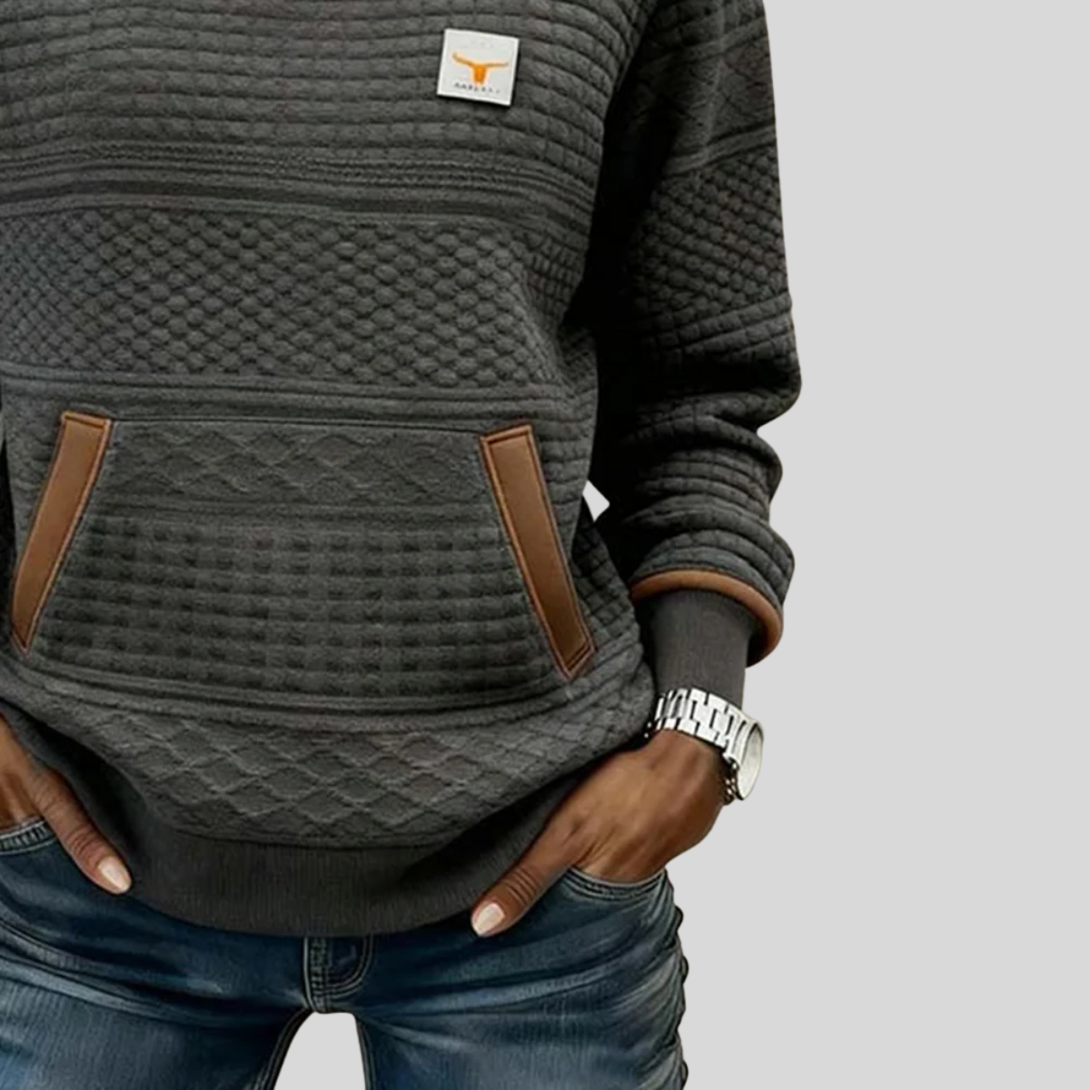 Women's textured crew neck sweatshirt with long sleeves and front kangaroo pocket