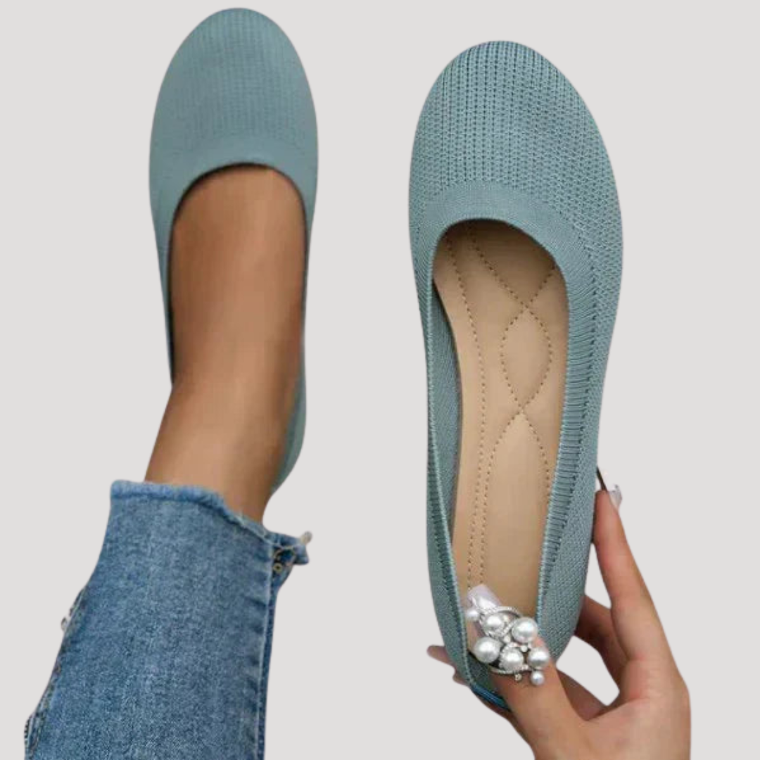 Women's knit flat shoes with rounded toes and flat soles