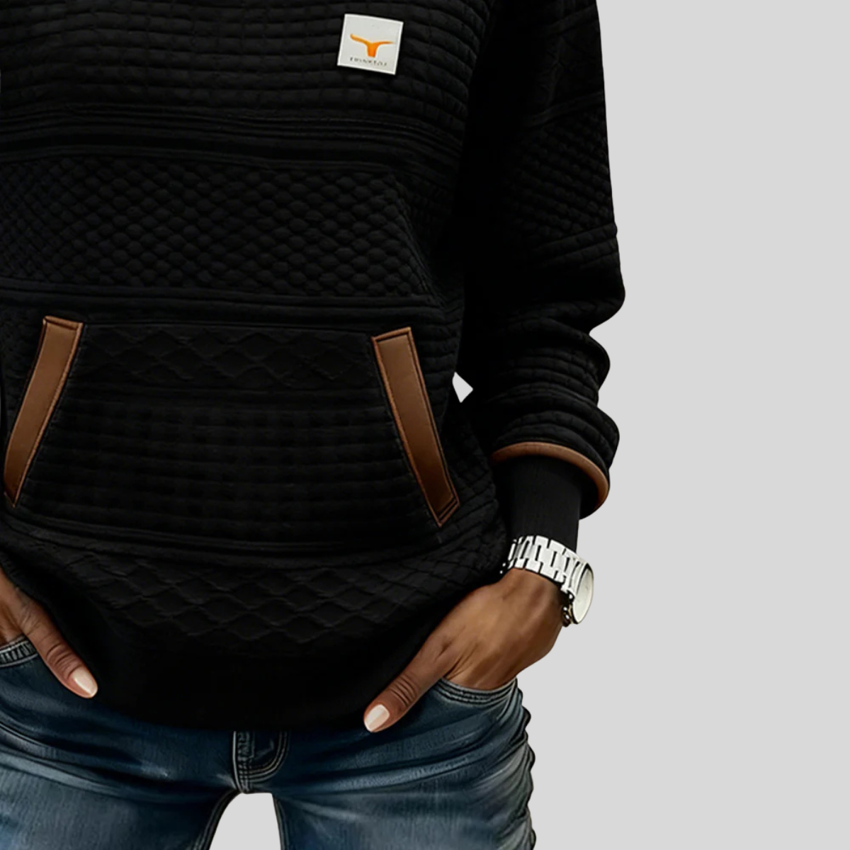 Women's textured crew neck sweatshirt with long sleeves and front kangaroo pocket