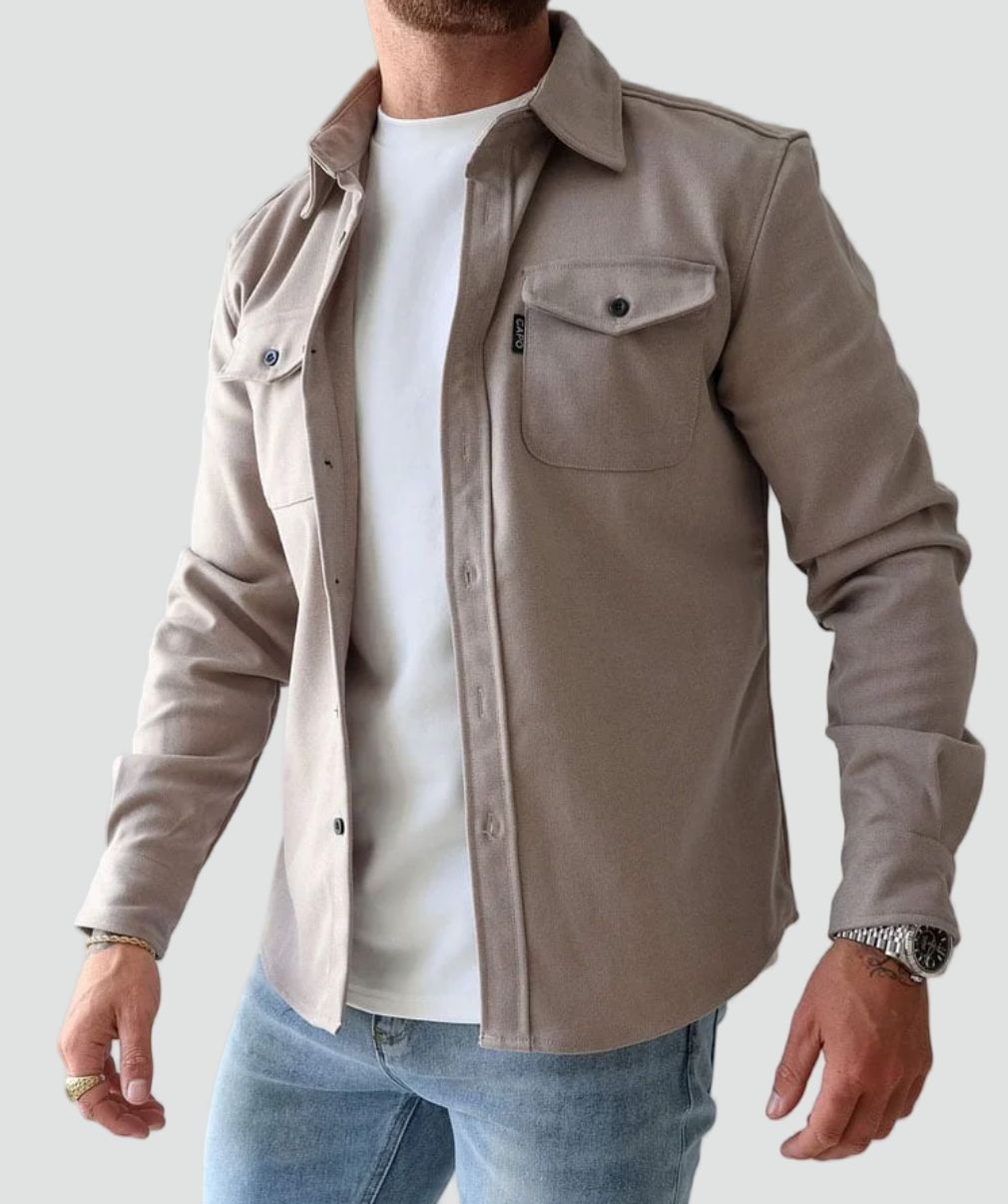 Men's long sleeve shirt jacket with collar and two chest pockets