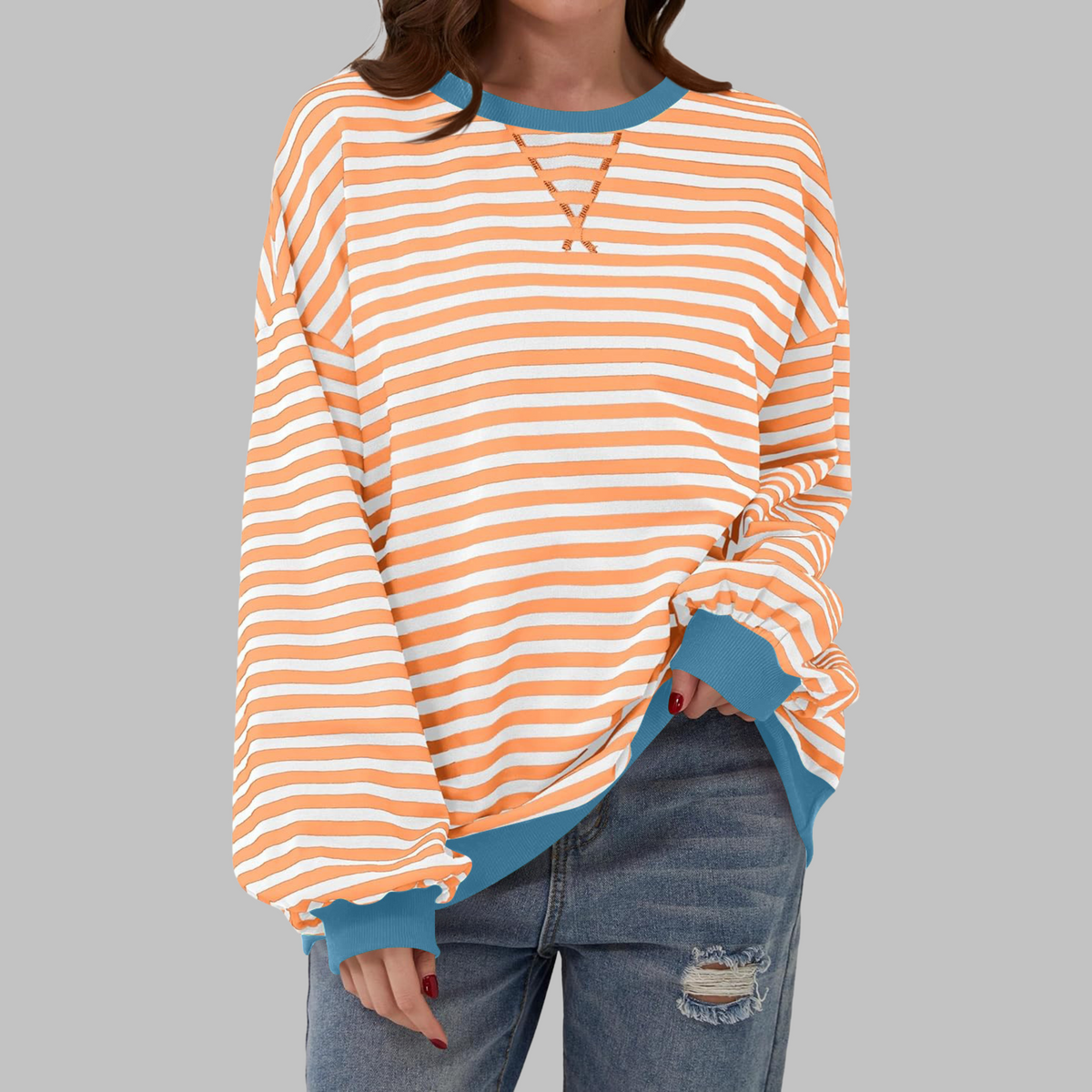 Women's striped crew neck sweatshirt with long sleeves and contrast ribbed trims