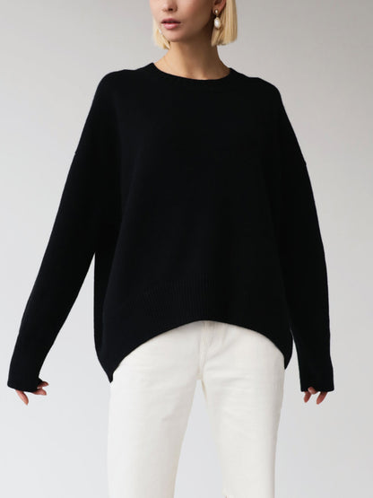 Women's oversized crewneck knit sweater with long sleeves