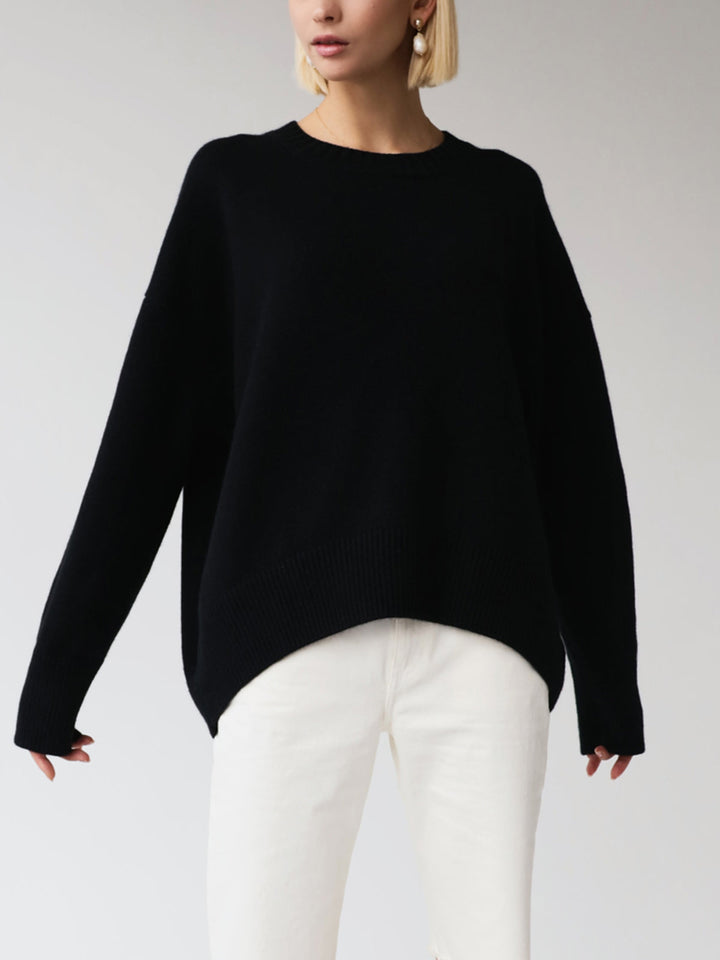 Women's oversized crewneck knit sweater with long sleeves