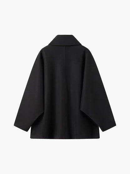 Women's oversized button coat with wide collar and front pockets