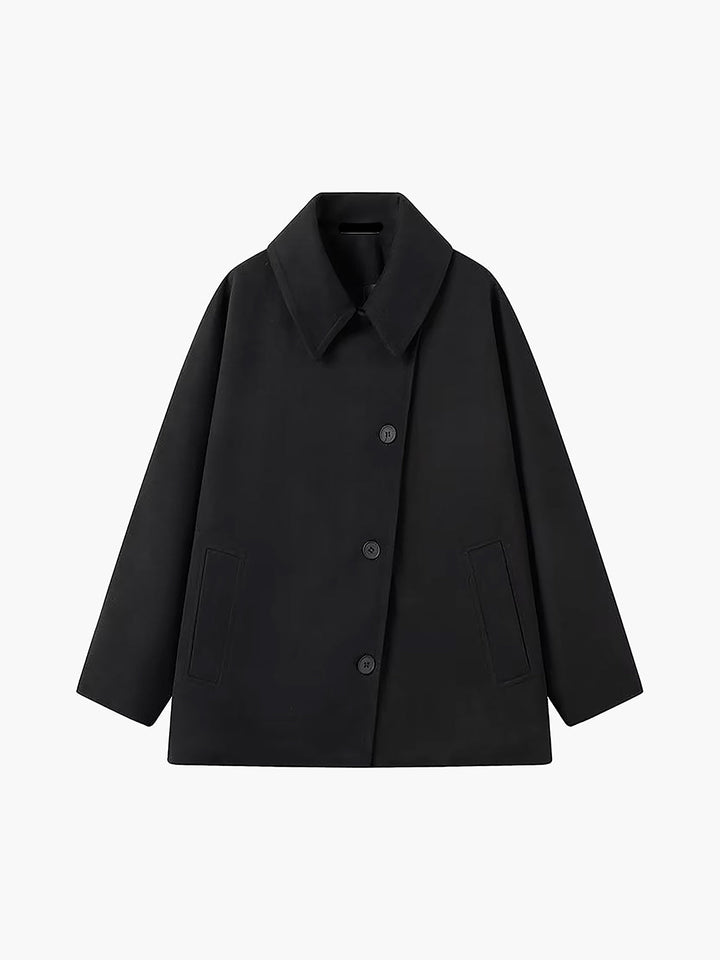 Women's oversized button coat with wide collar and front pockets